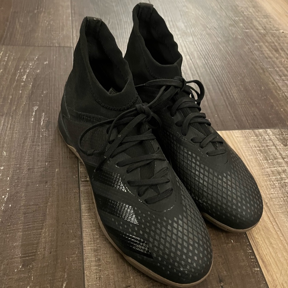 Adidas predator slip on